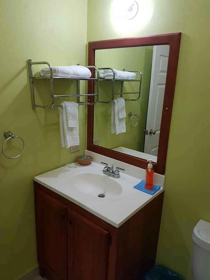 Piarco Village Suites מראה חיצוני תמונה